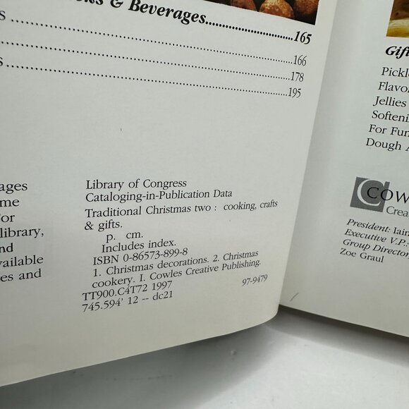 Traditional Christmas Two Cooking Crafts & Gifts Hardcover Book Cowles Creative - Picture 8 of 9